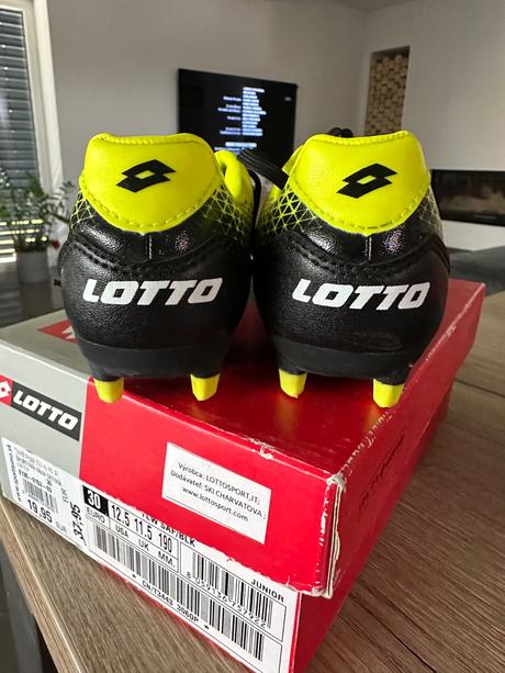 Lotto kopačky velk 30, 30