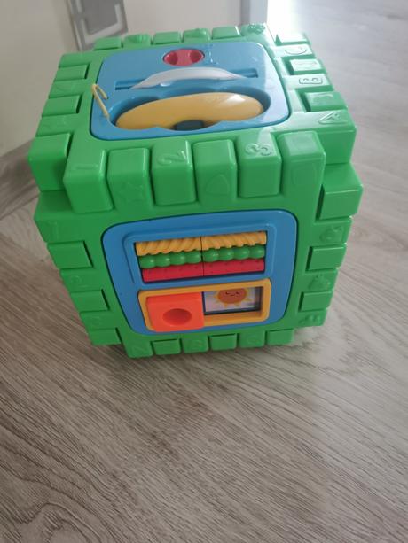 Skladacia interaktívna kocka, 