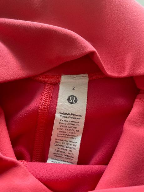 Leginove sortky lululemon, 30