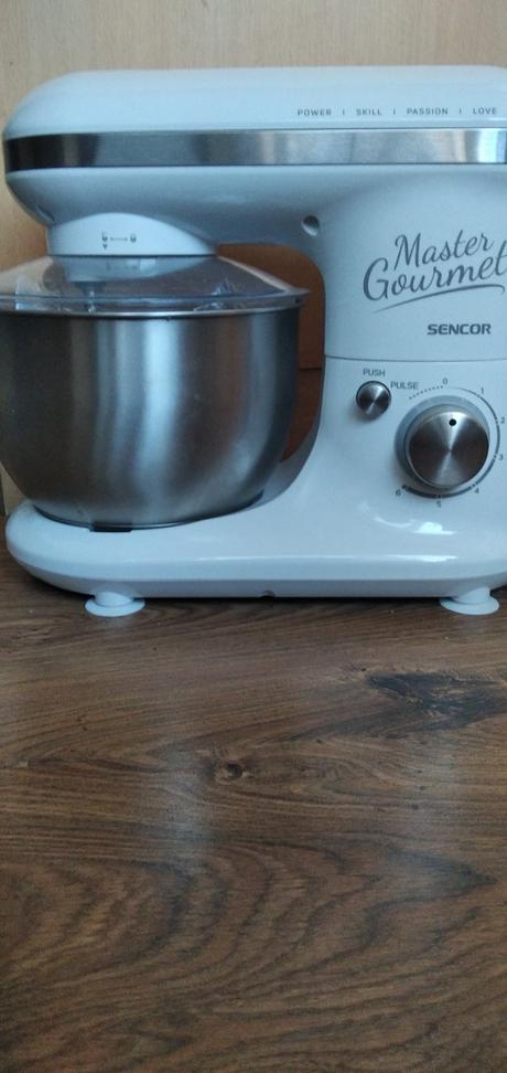 Kuchynský robot, sencor