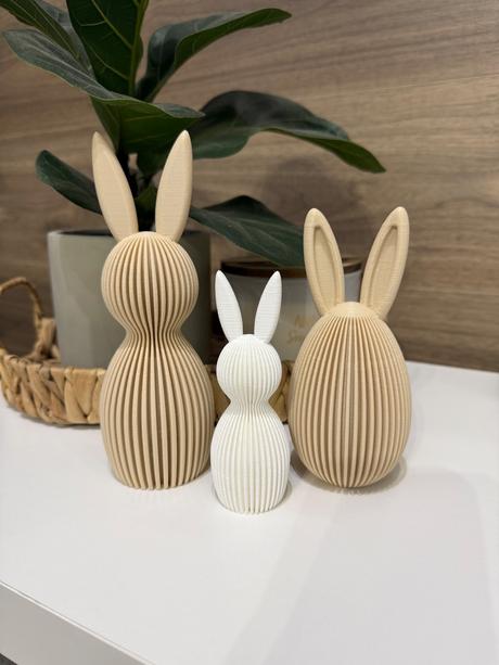 Veľkonočná dekorácia - zajace a vajíčka, 
