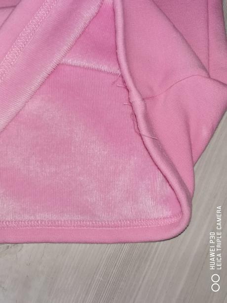 Zateplený pulóvrik s perličkami a golierikom, 134