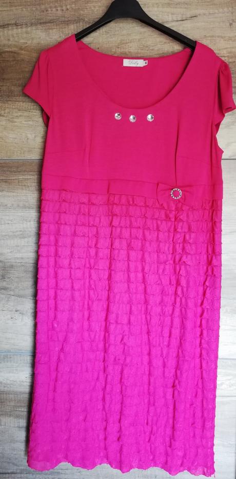 Cyklamenove šaty, 46