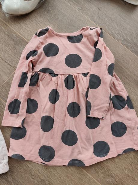 Šaty s bodkami top stav, 92