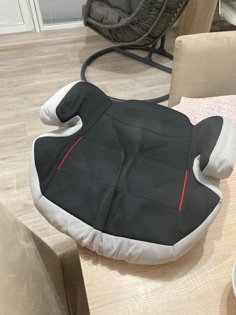 Isofix podsedak, 