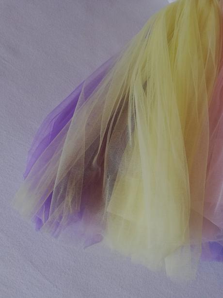 Princeznovské šaty s tutu sukňou, 104