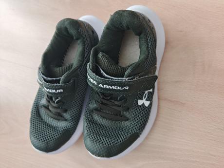 Lahke tenisky under amor vd 17,5-18 cm max, under armour,28