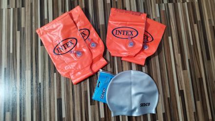 Kupacia čiapka a rukávniky na plávanie, 