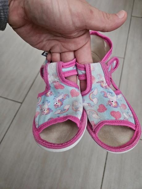 Papuce, rak,28