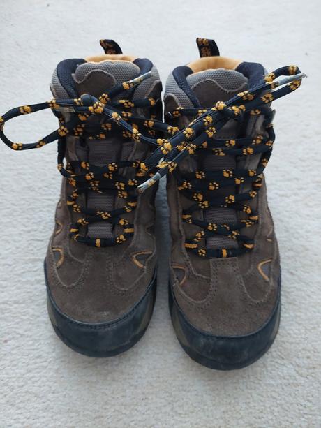 Turistická obuv, jack wolfskin,32