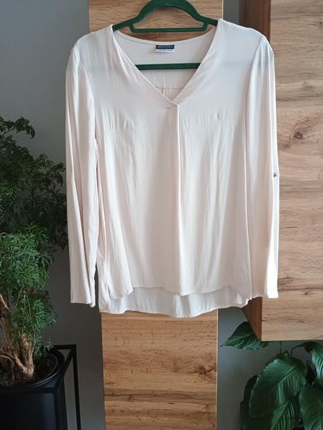 Béžová košeľa, s