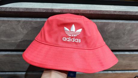 Adidas klobúk, adidas