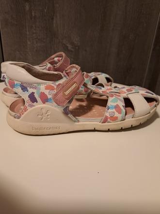 Sandále prezúvky biomechanics 32 z pravej kože, 32