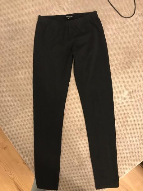 Cierne leginy, gate,l