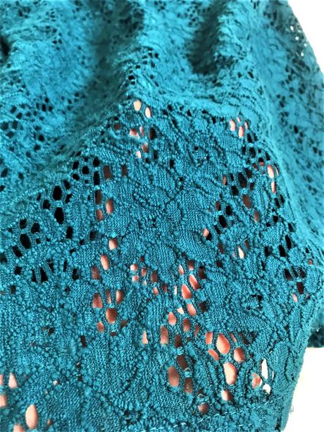 Krajkové bavlnené podšité minišaty, s