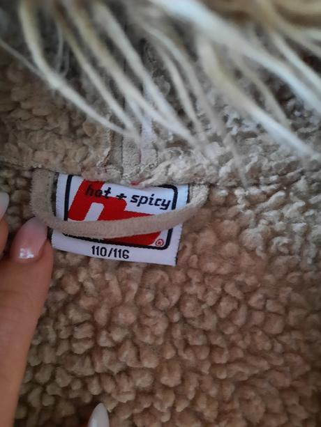 Krásna zimná bunda, 116