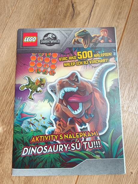 Dinosaury su tu aktivity s nalepkami, 