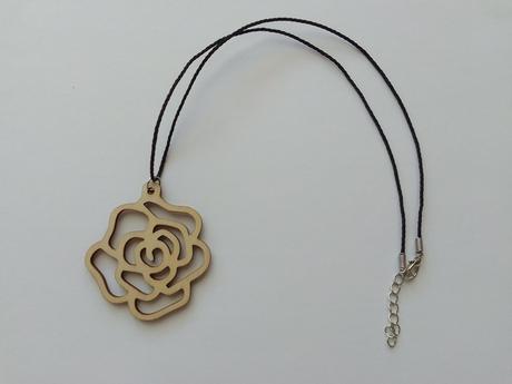 Drevený náhrdelník, 