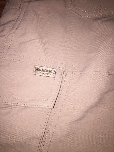 Značkové kraťasy, 34