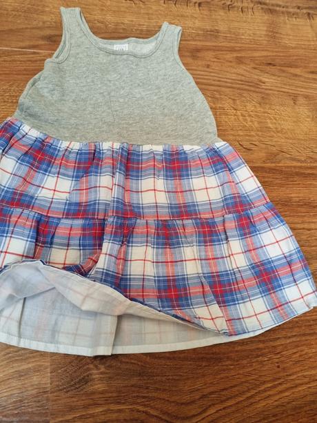 B1592v šaty, karo, gap,92