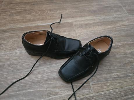 Spoločenské topánky č.25, 25