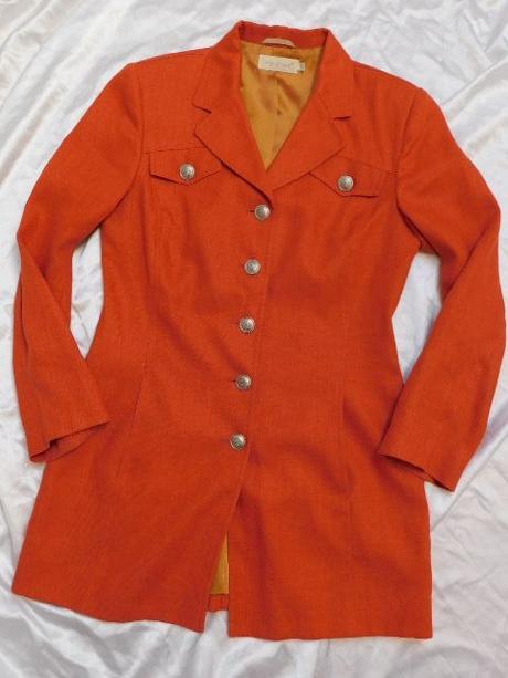 Luxusny damsky lanovy kabat, 36