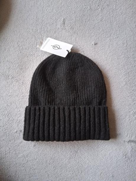 Čiapka stradivarius nová s visačkou, stradivarius,m