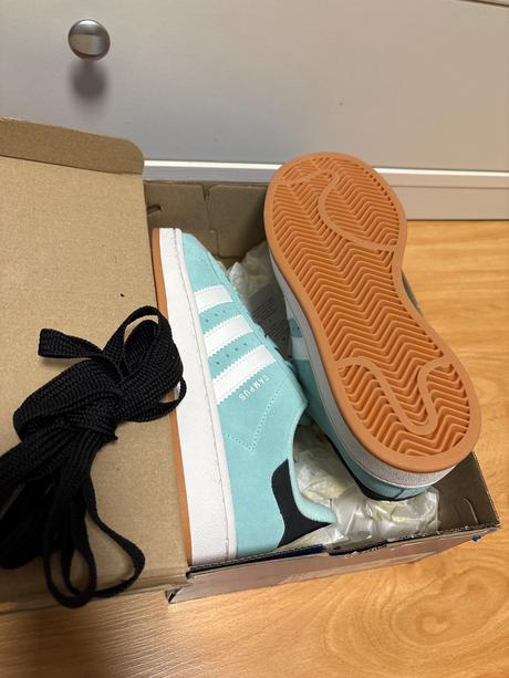 Adidas capmus 00s j, adidas,38