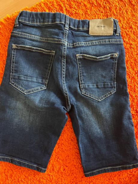 Lindex kratasy rifkove 152, lindex,152