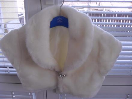 Kožušinková pelerínka, 116