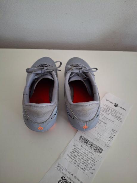Kopačky nike č.41 ešte 2 roky v záruke s dokladom, nike,41
