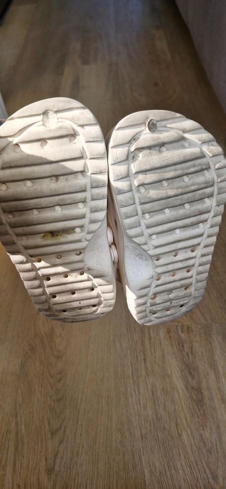 "crocsy" s ozdobami, 32