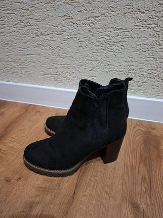 Semišové čižmy, graceland,38