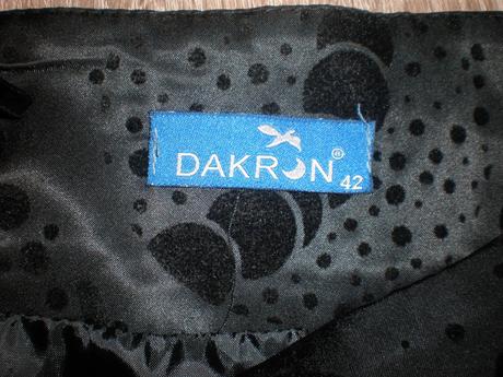 Elegantná čierna sukňa, 42
