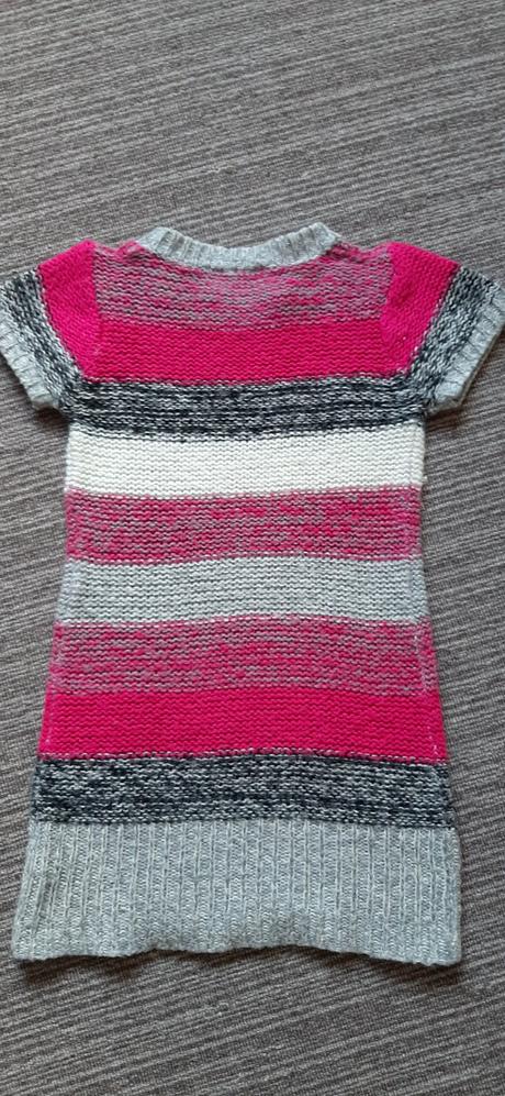 Dievčenský sveter, 122