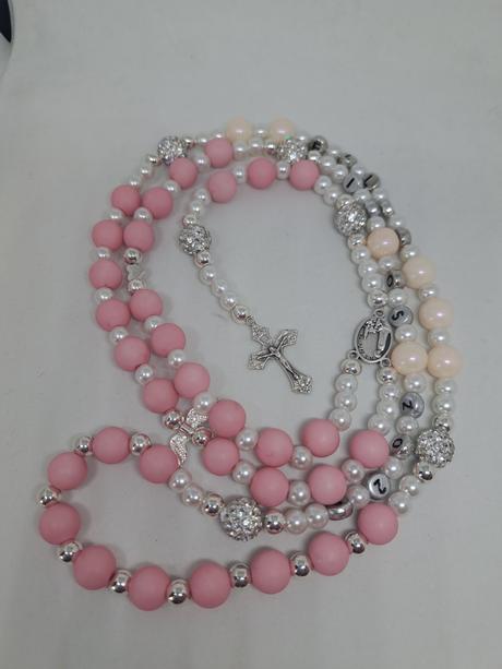 Ruženec s menom a dátumom e208, 