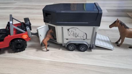 Jeep a vlek bruder,