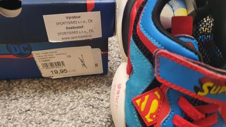 Sandálky superman, 28