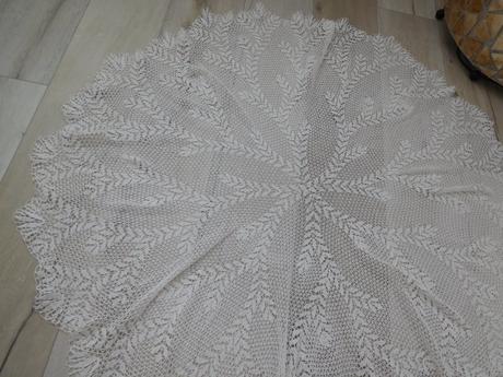 Dečku háčkovanú,okrúhlu-o rozmere-priemer 116 cm, 