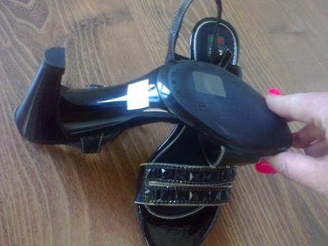 Čierne sandálky, 35