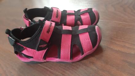 Dievcenske sandale, 31