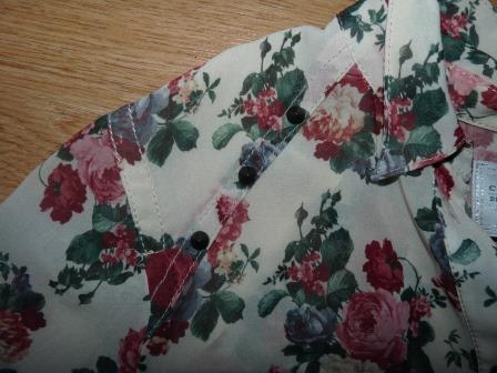 Jemna kvietkova, bershka,s