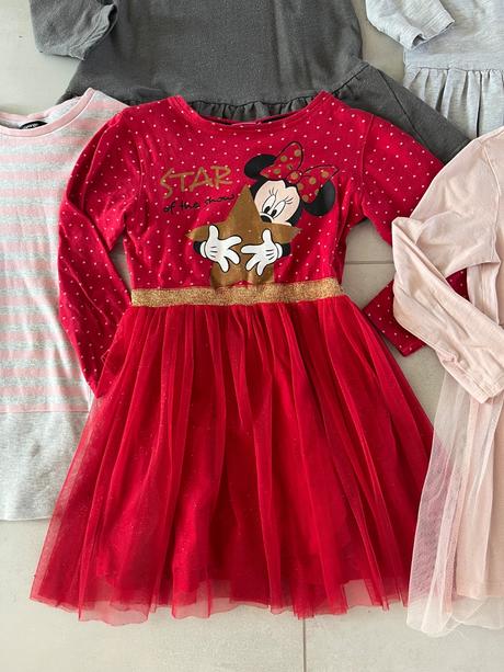 Dievčenské šaty, 110