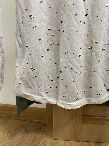 Tričko s dierami, m