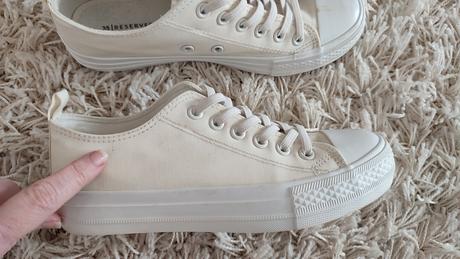 Tenisky meniace farbu, reserved,35