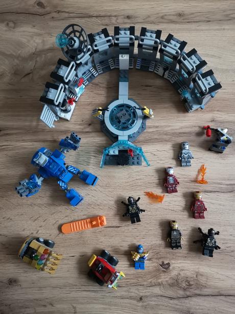 Lego marvel avengers 76125 iron man a jeho obleky,