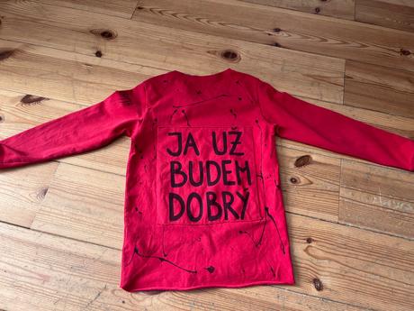 La walleta tričko s dlhým rukávom, 110