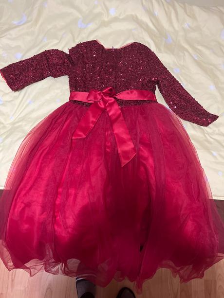 Dievčenské spoločenské šaty, 140