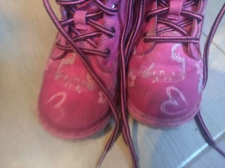 Dievčenské čižmičky, 28