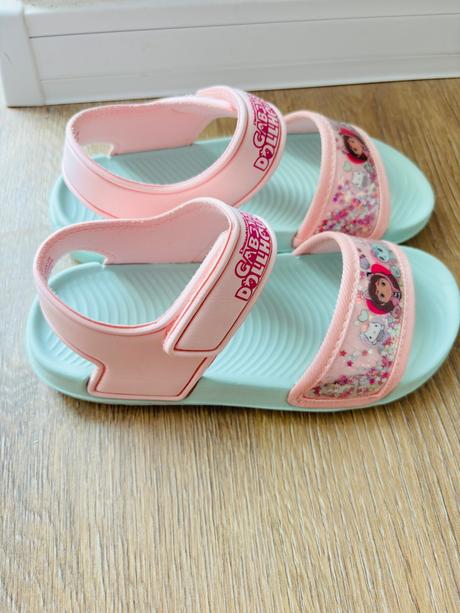 Gabby s dollhouse sandalky, 29
